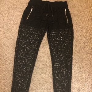 New Woman’s Short Fishnet Style Pants
